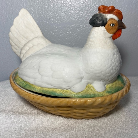 Antique Staffordshire Bisque Porcelain Hen Chicken on Nest Sitting on Eggs Bowl - Picture 3 of 10